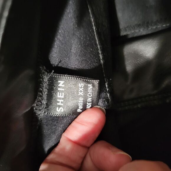 SHEIN Black Leather Straight-Leg Pants - Picture 4 of 4